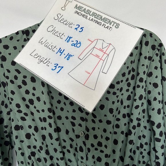 Pretty Garden Green and Black Animal Print Dress - Picture 9 of 10